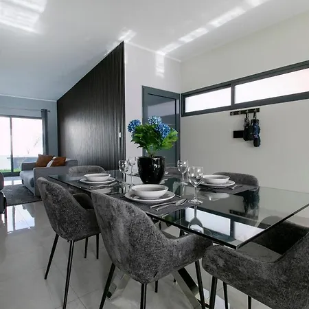 Πανσιόν Guestready - Sunset House 4*