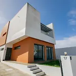 Guest house Guestready - Sunset House Relva (Azores)