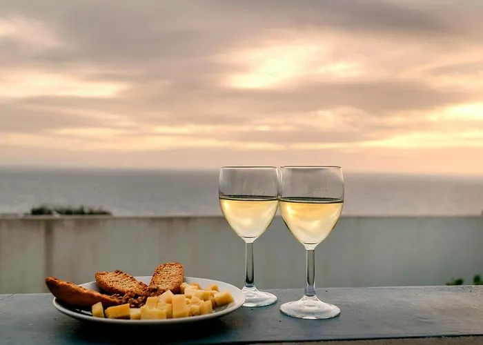 Pensionat Guestready - Sunset House Relva (Azores)